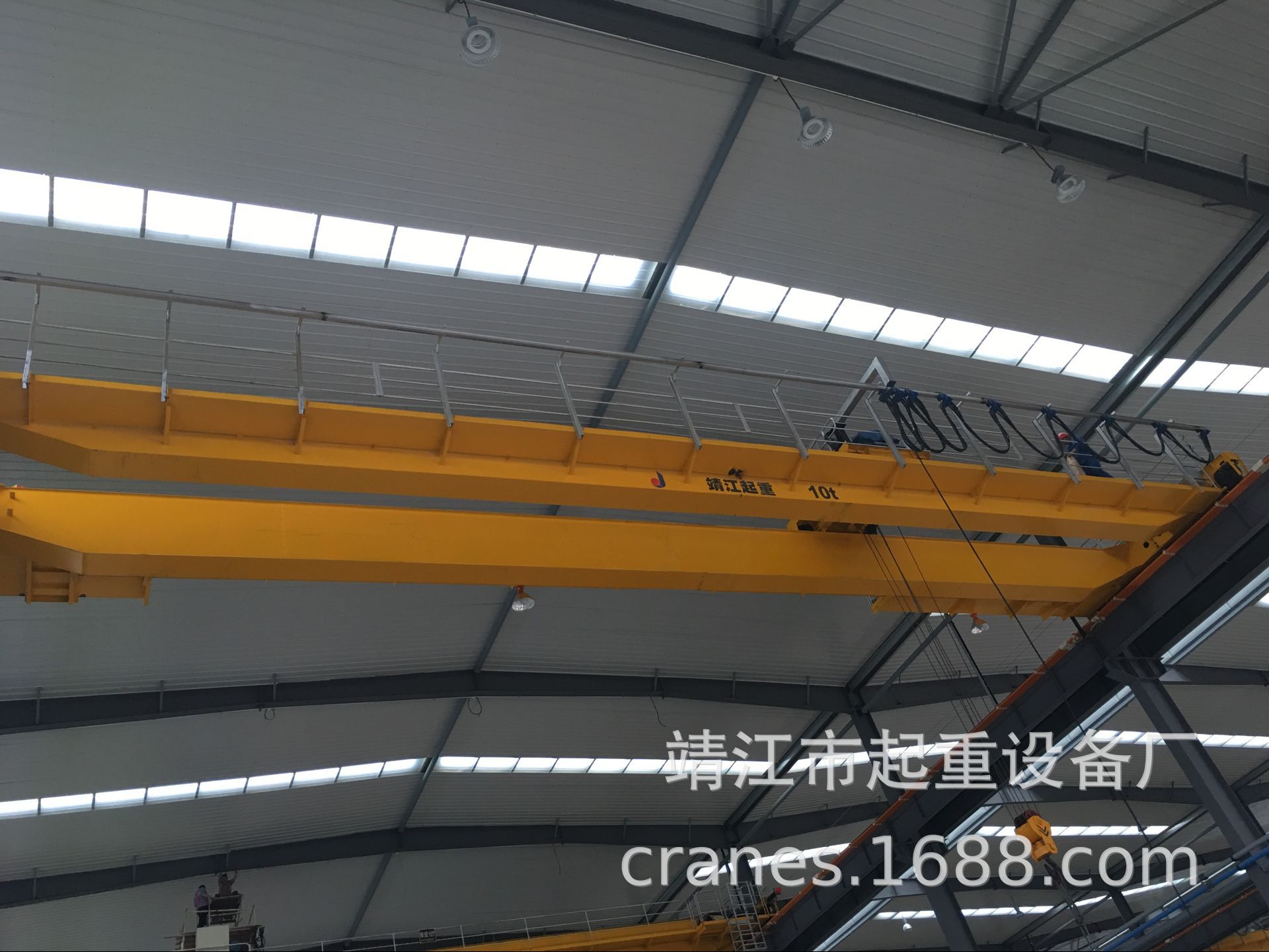 4216C4E6D1EDD407D5986D0F4B0907