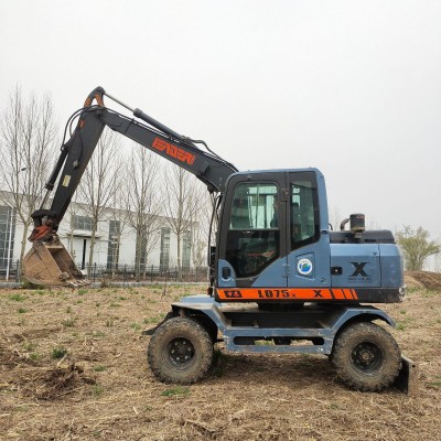 雷道 輪挖 開(kāi)溝機(jī) 旋轉(zhuǎn)挖 農(nóng)用機(jī)械 隨車抓 遮木拾裝機(jī) 抓鋼機(jī)
