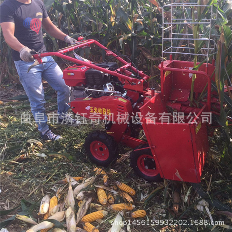玉米 收獲粉碎機(jī) (46)