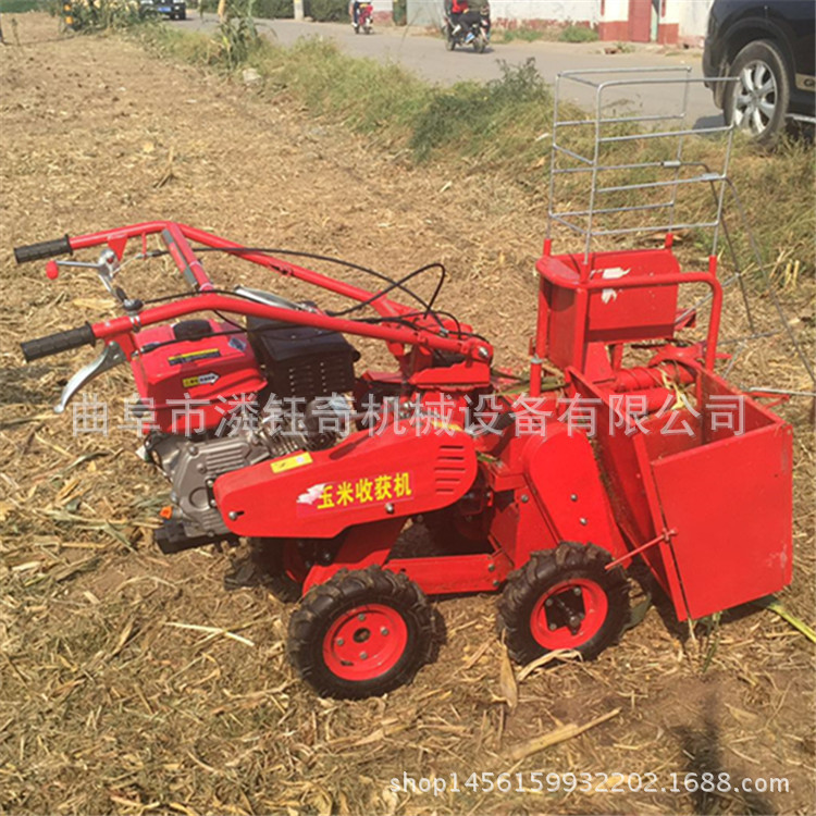 玉米 收獲粉碎機(jī) (52)