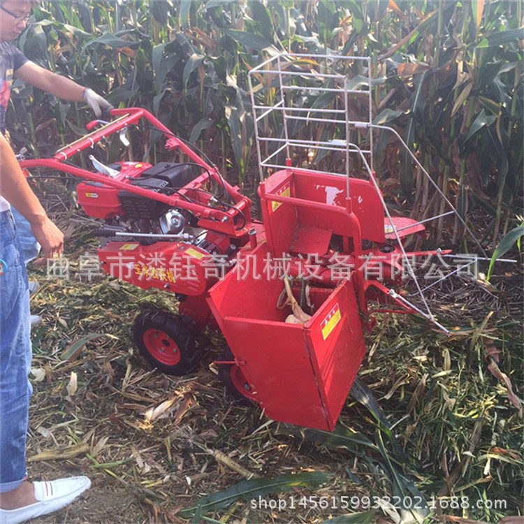 玉米 收獲粉碎機(jī) (45)