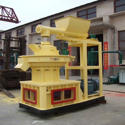 木粉木屑顆粒機(jī) 生物質(zhì)玉米秸稈顆粒機(jī) 大中小型顆粒飼料機(jī) 廠家