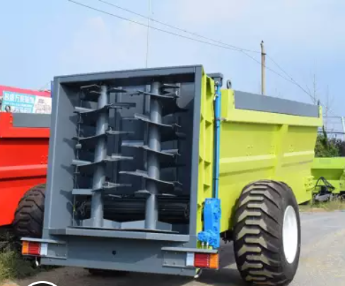 大連雨林供應12噸大型有機肥撒肥車 禽畜糞肥拋糞機 揚糞機