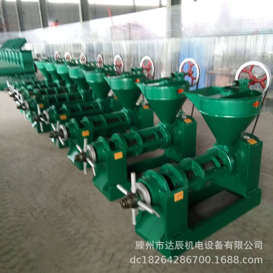 直銷雙鴨山市菜籽榨油全套設備 花生榨油生產視頻 榨大豆油機圖片