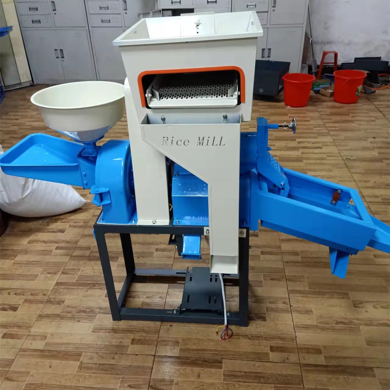 新家用碾米機(jī)打米機(jī)稻谷剝殼自動(dòng)小型去石異物除雜打漿碎米分離機(jī)