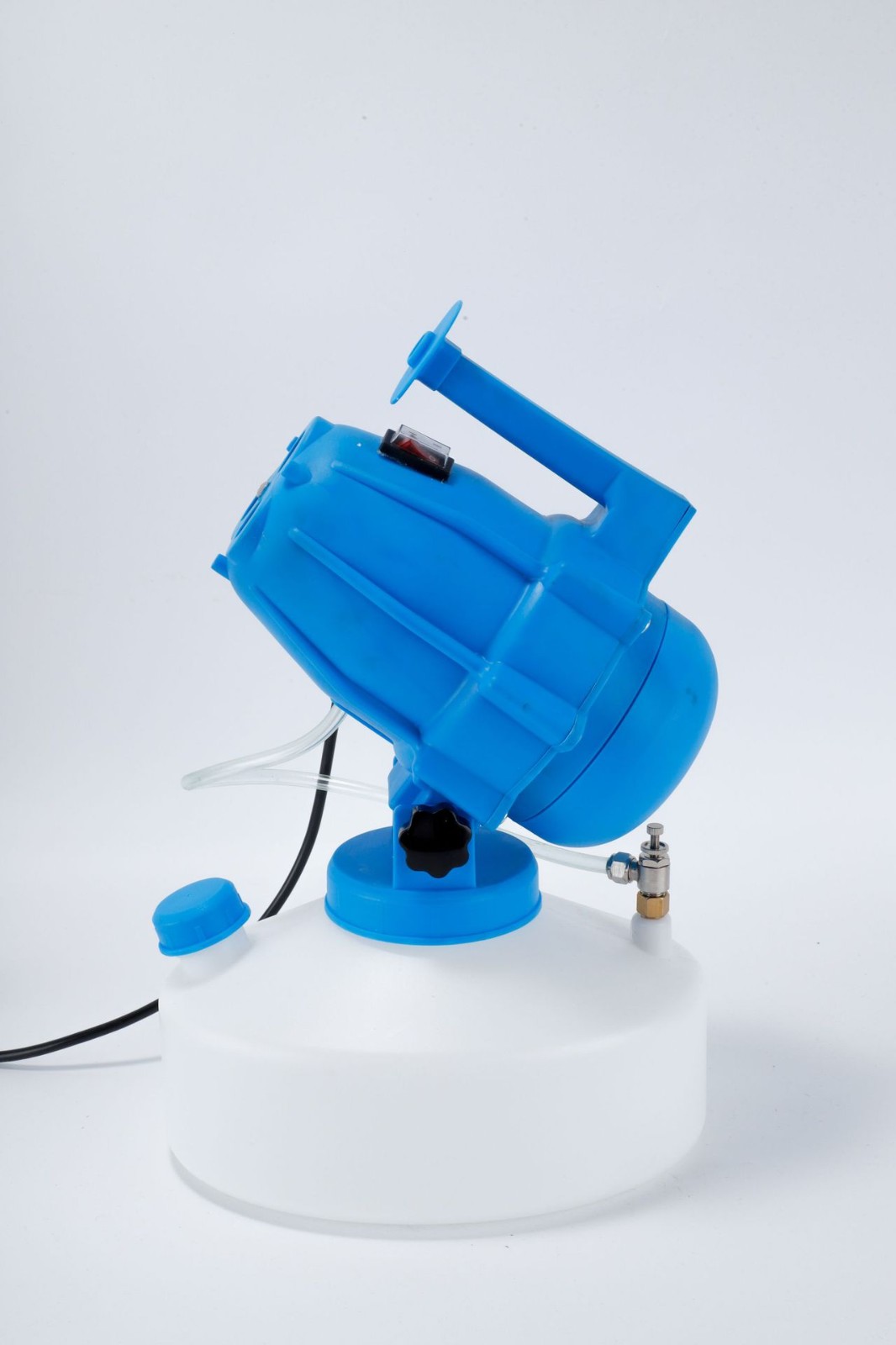 室內霧化機殺毒養殖飯堂霧化器三孔小型機場噴霧機倉儲消毒