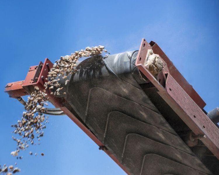 皮帶輸送機、大傾角擋邊輸送機、鱗板式輸送機、可移動式輸送機