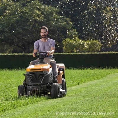 斯蒂佳ESTATE 384/598型后排式草坪車高爾夫球場運動場專用修草車