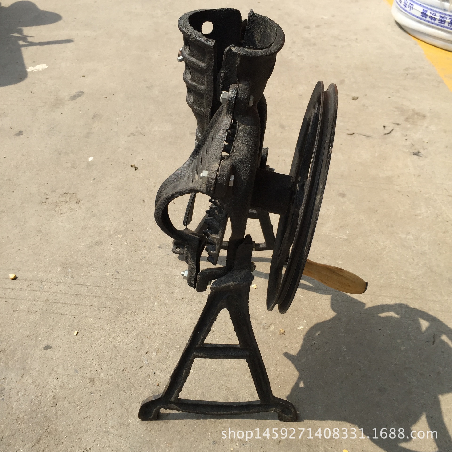 手動鑄鐵玉米脫粒機