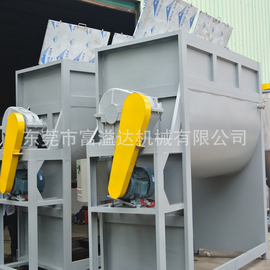 東莞2噸飼料烘干機(jī) 臥式不銹鋼干粉攪拌機(jī) 除油粉攪拌機(jī)+上料機(jī)