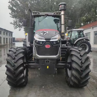 雷沃1204四驅拖拉機 12+12側置梭式換擋 農用旋耕拖拉機