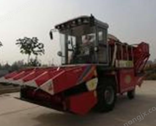 會晟4QZ-2600A自走式莖穗兼收玉米青貯機