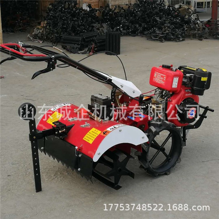 濟(jì)寧批發(fā)小型四驅(qū)微耕機(jī)農(nóng)用田園管理機(jī)大棚用開溝培土機(jī)一機(jī)多用