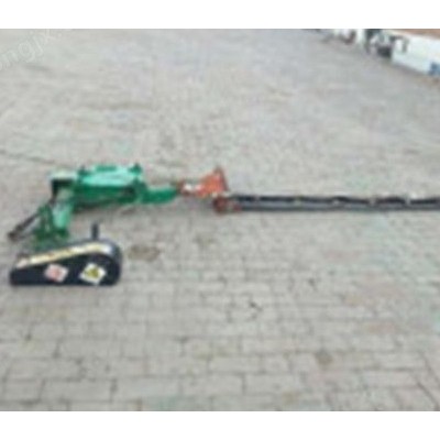 正鑲白旗戴偉9GWDQZ-3.03中懸掛式重型割草機