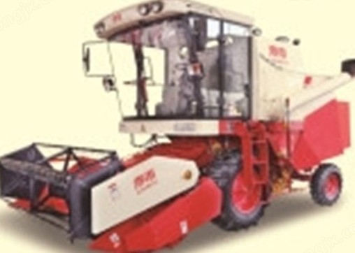 春雨4LZ-6自走式谷物聯合收割機