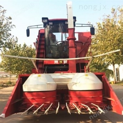 自走式玉米青貯機