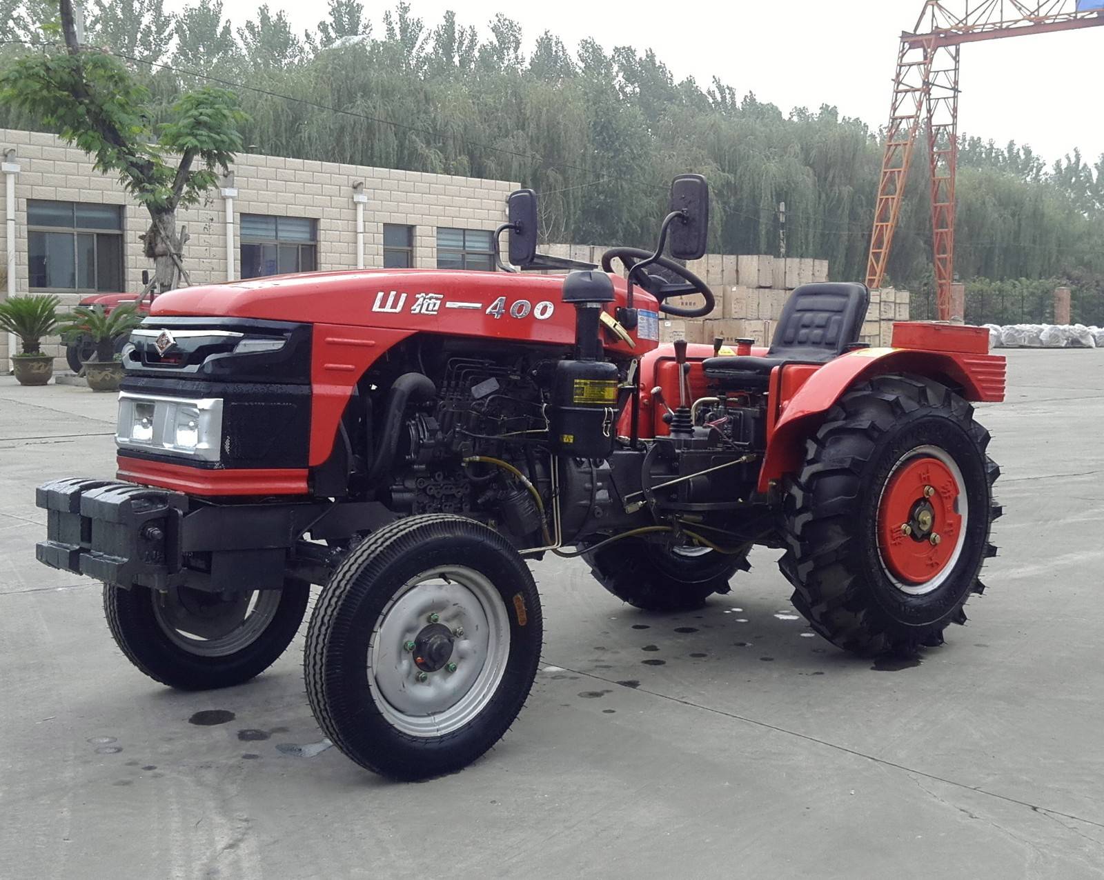 山拖400輪式拖拉機(jī) 山拖400輪式拖拉機(jī)