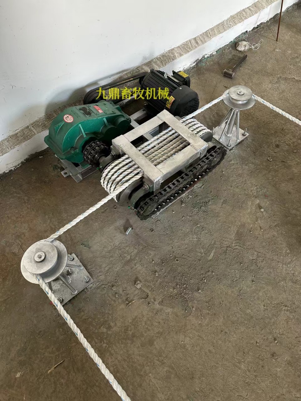 九鼎刮糞機廠家養(yǎng)殖場清糞機刮糞機不銹鋼刮板熱鍍鋅刮板漏糞板