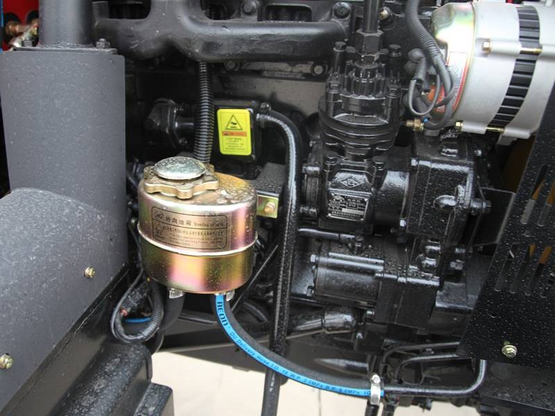 東方紅LX600輪式拖拉機