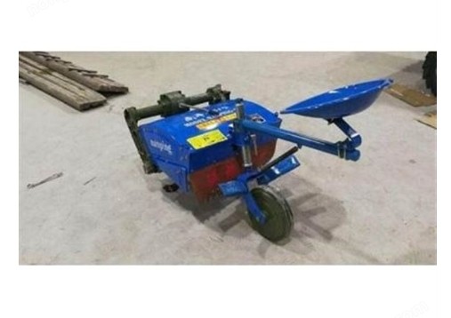 弘泰東風(fēng)－151皮帶傳動(dòng)手扶拖拉機(jī)