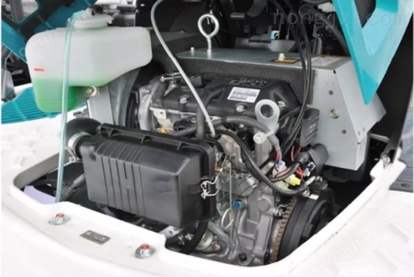 久保田2ZGQ-8D1(SPV-8C)插秧機