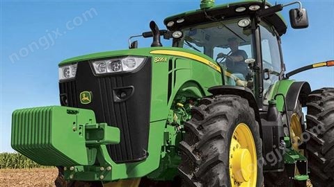 8R系列270-320馬力拖拉機