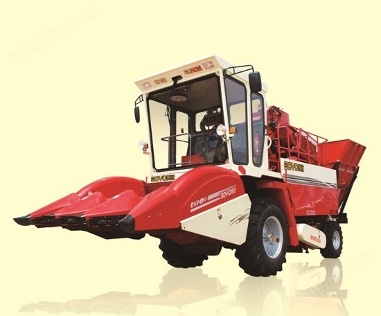 富路4YZ-3B剝皮型自走式玉米收獲機