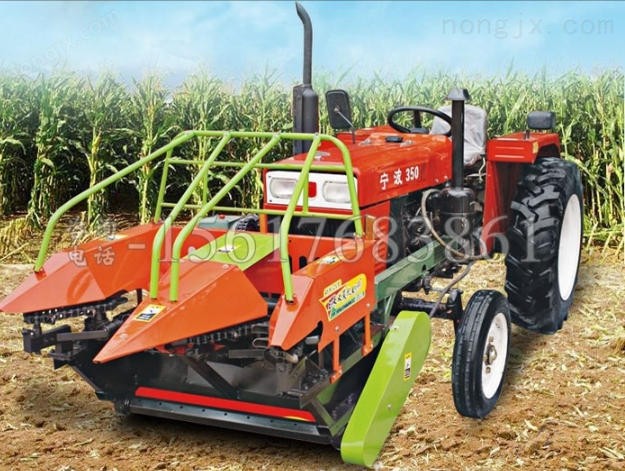 割臺放堆式玉米收割機