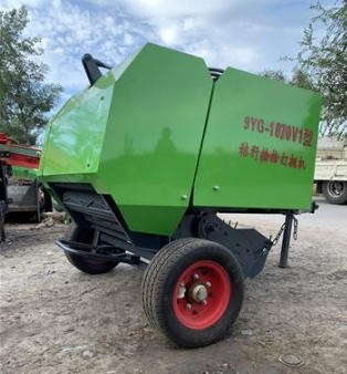 全自動小型秸稈撿拾粉碎打捆機