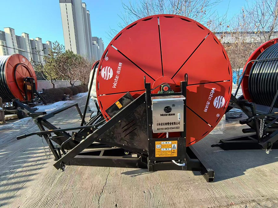 卷盤式噴灌機(jī)（電動(dòng)）