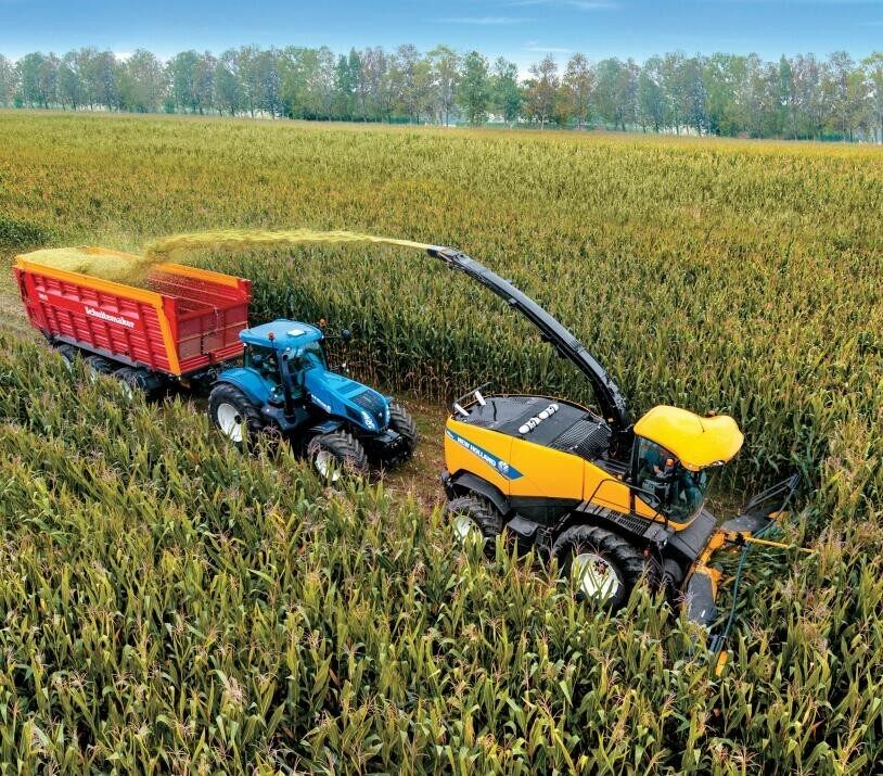 紐荷蘭FR550（G4）自走式青貯收獲機