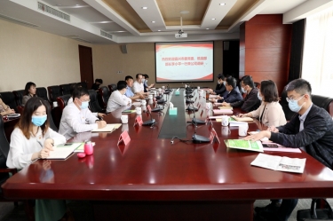 嘉興市委常委、統(tǒng)戰(zhàn)部部長(zhǎng)李小平一行蒞臨景興紙業(yè)調(diào)研指導(dǎo)