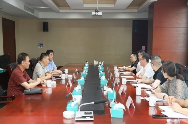 江山市委副書記、市長徐明峰率隊赴景興紙業(yè)調(diào)研