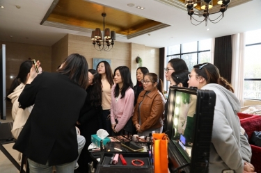 芳華正好 致敬“她”力量|景興紙業(yè)2026年度婦女節(jié)活動(dòng)溫情回眸